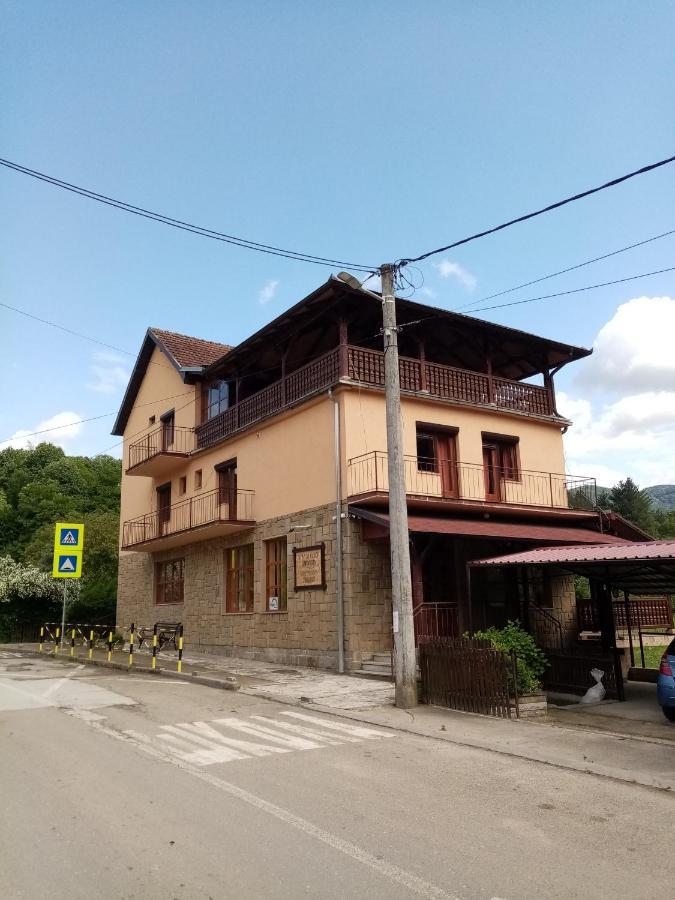 Guesthouse Smiljanic Slavkovica Buitenkant foto
